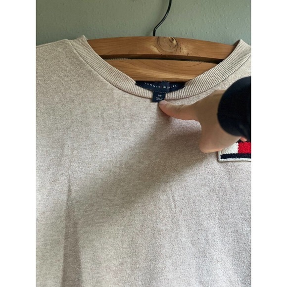 Tommy Hilfiger Big Logo Sweater with Pockets‎ Mens Small - Picture 3 of 3
